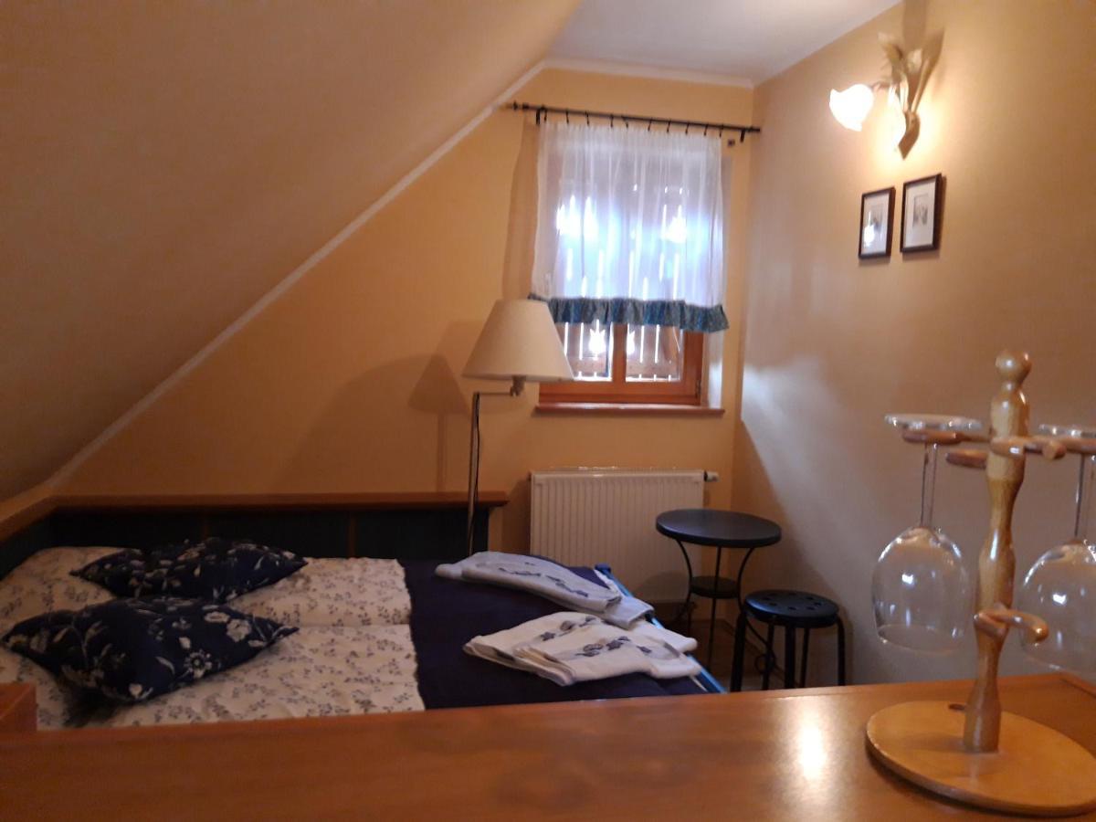 Rudolf'S Fogado Hotel Zsira Екстериор снимка