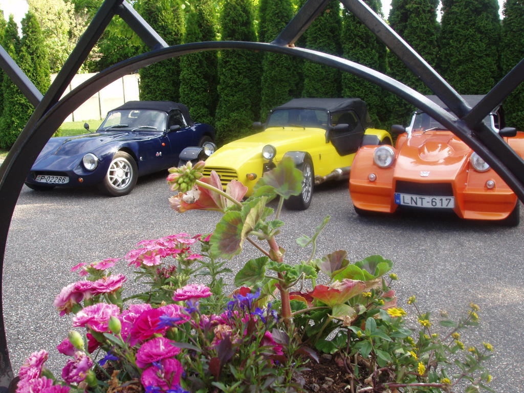 Rudolf'S Fogado Hotel Zsira Екстериор снимка