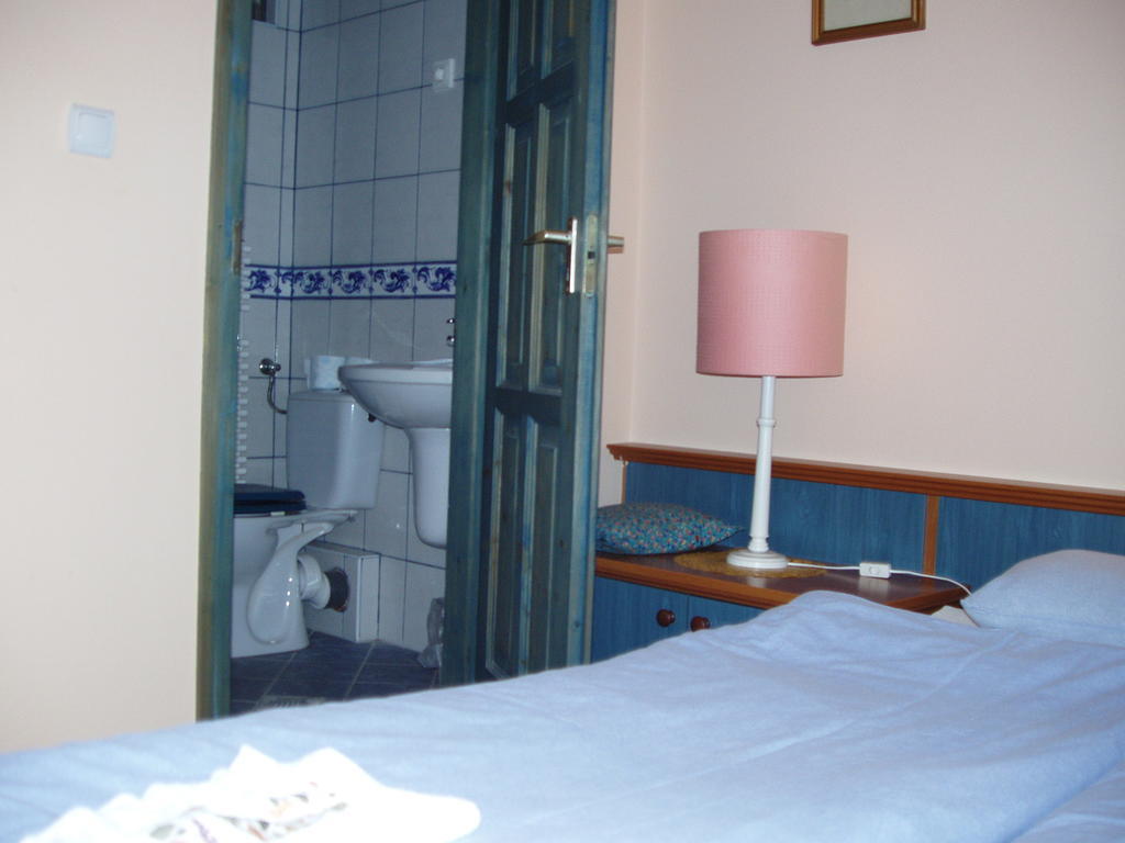 Rudolf'S Fogado Hotel Zsira Екстериор снимка